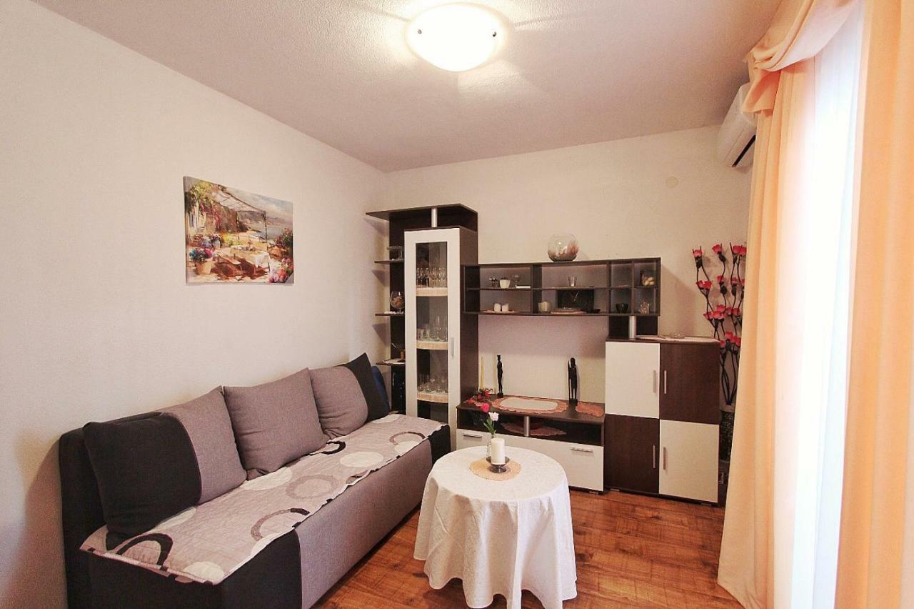 Apartments Filip Podstrana Dış mekan fotoğraf